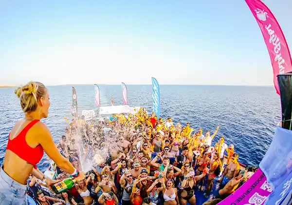 Partyboot Abireise Zrce Beach