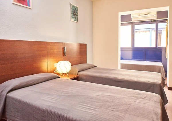 Dreibettzimmer