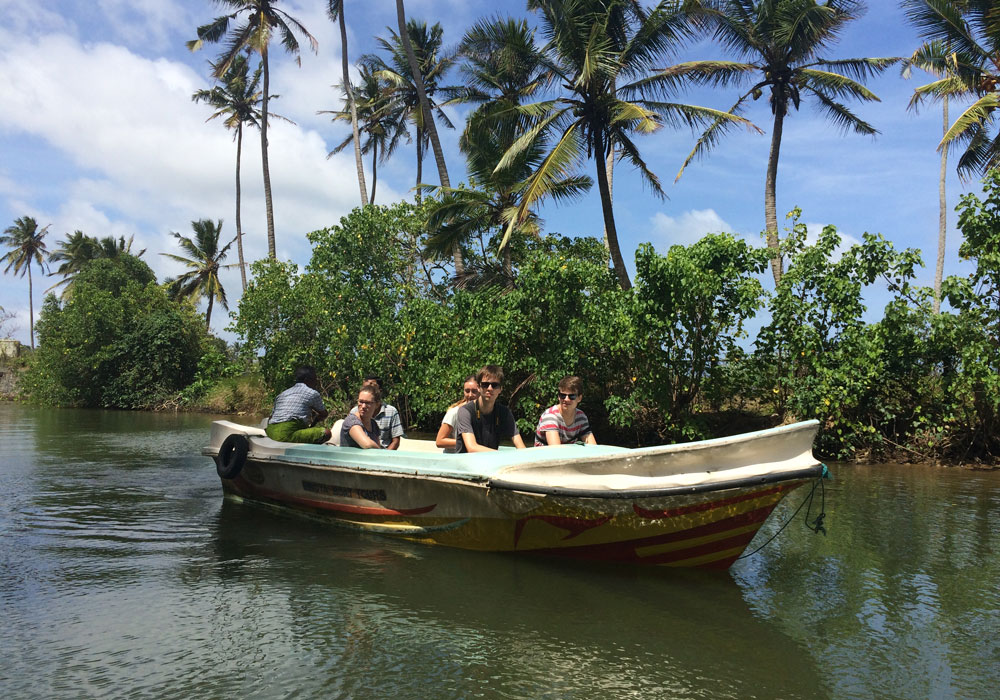 Rundreise Sri Lanka - Bootstour Exotisches Abenteuer: Bootsausflug zur Vogelinsel.