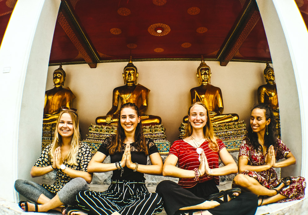 Western Passage - Tempel Wat Pho Bangkok Lerne etwas über die buddhistische Kultur Thailands.