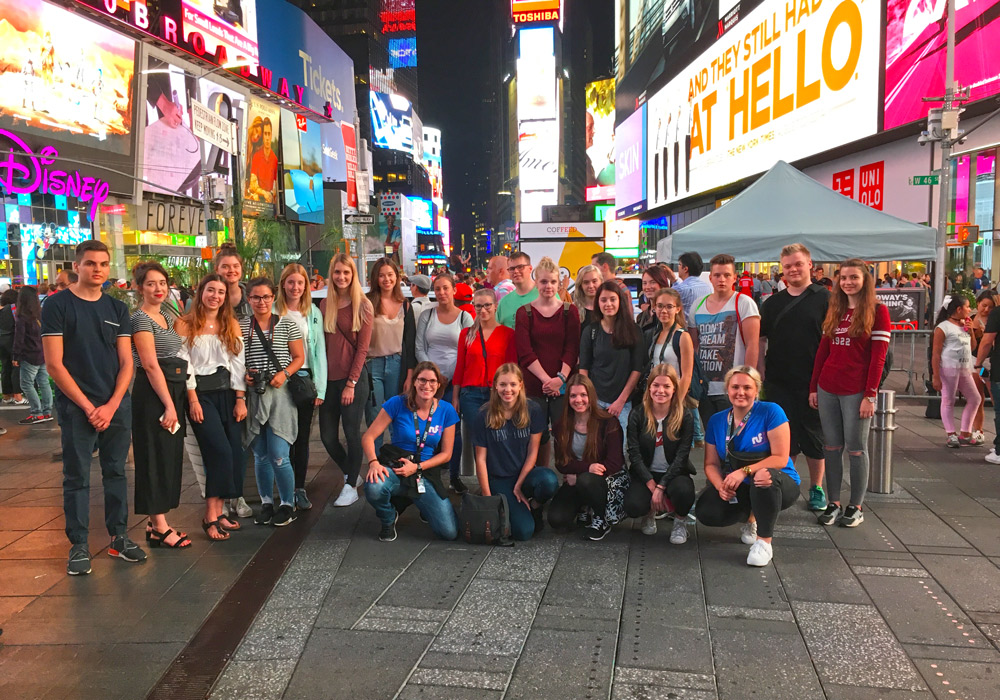 Western Passage - New York Welcome to Times Square New York!