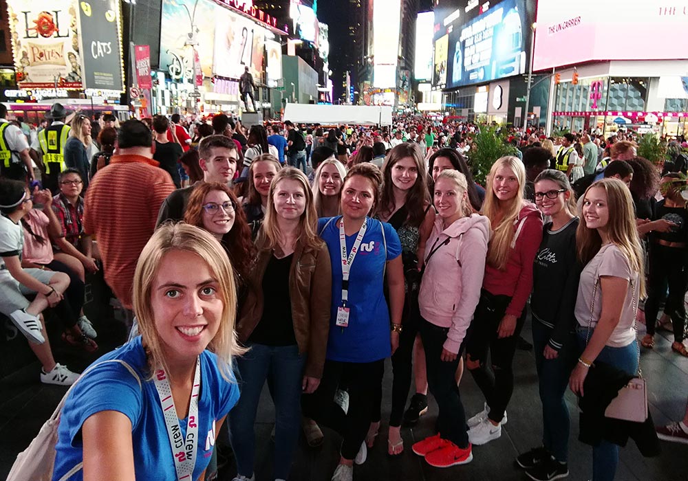 Western Passage - New York Welcome to Times Square New York!