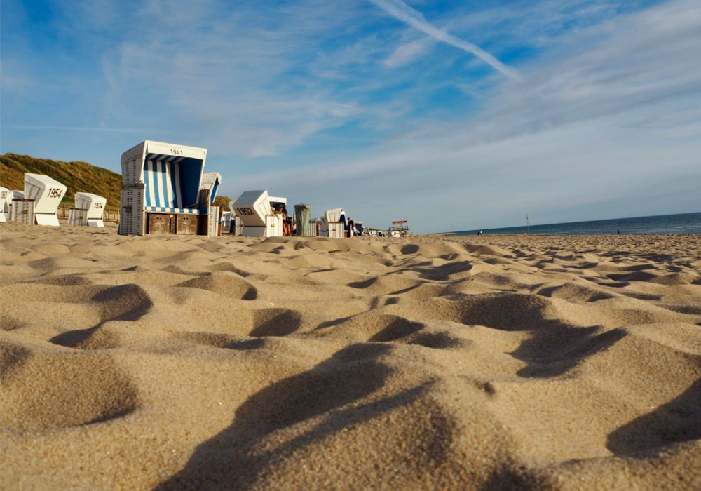 Sylt Strandkörbe Einen entspannten Tag in einem der vielen Strandkörbe verbringen.
