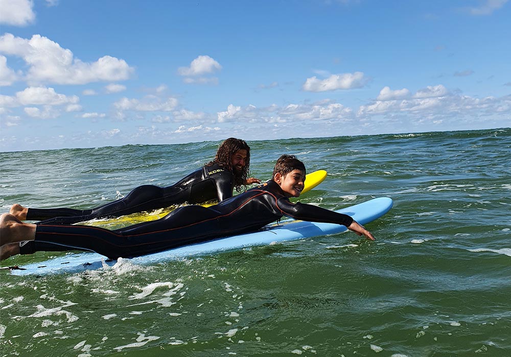 Sylt Surfkurse Probiere dich im Wellenreiten oder Kitesurfen und buche einen Kurs dazu.