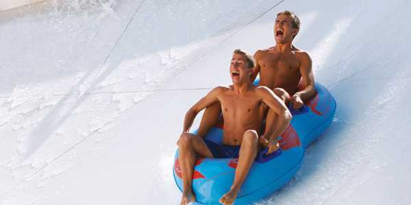 Wasserpark Ausflug Actionreicher Tag im Wasserpark