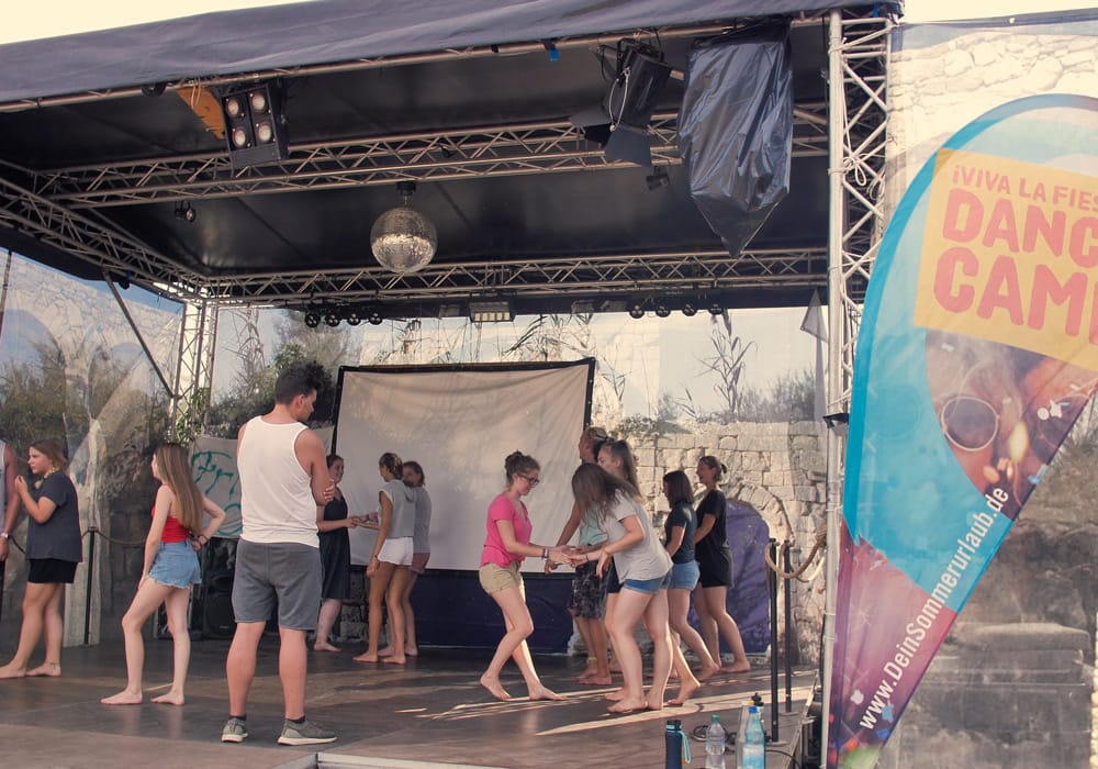 Friendsclub - Tanzworkshop Deine Tanzworkshops mit professionell ausgebildeten Tanzlehrern.
