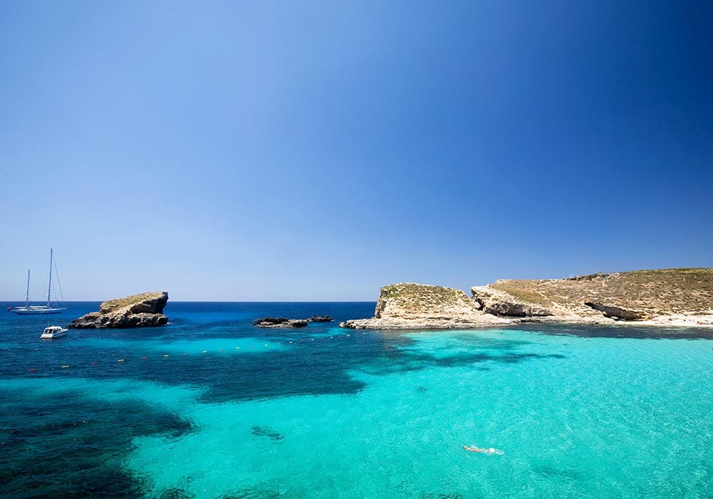Malta - Blaue Lagune Türkisblaues, klares Wasser und einzigartige Landschaften.