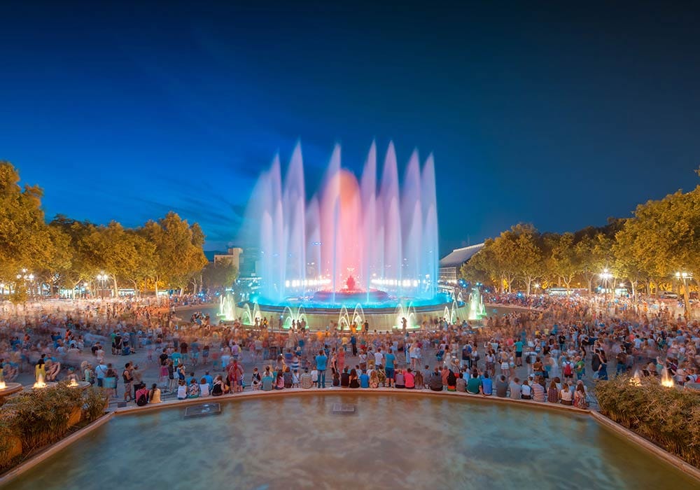 Barcelona - Wasserspiele Bei den berühmten Wasserspielen wirst du garantiert einen „magic moment“ erleben!