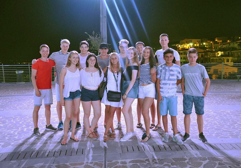 Dein Meeting Finde neue Freunde in deinem Urlaub und verbringe die Zeit mit deinem Reiseleiter.