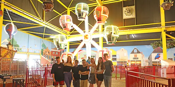 Indoor-Spielstadt im Wangerland im Nordseecamp