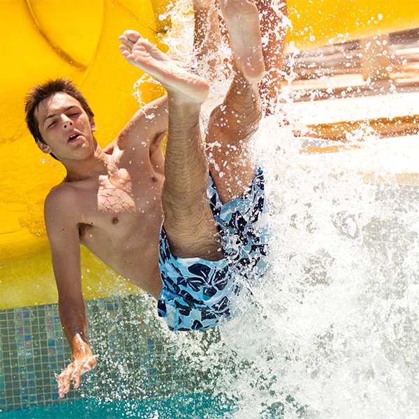 Aquafun Ausflug Riesen Spaß im Wasserpark in Rimini