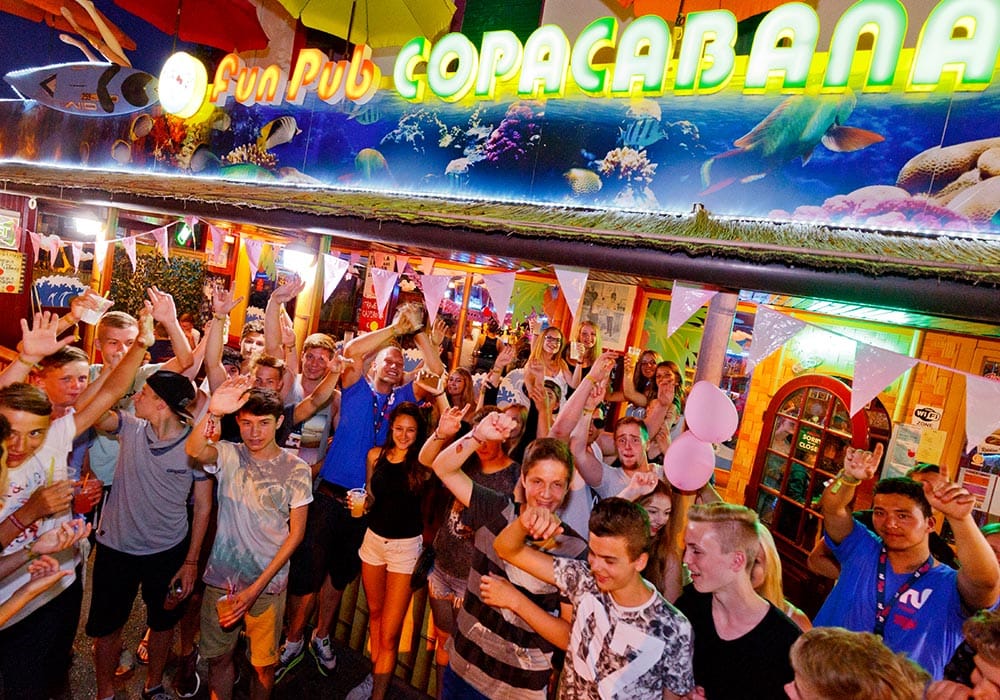 Rimini - Bar Copacabana Unsere legendäre Warm-Up-Bar Copacabana.