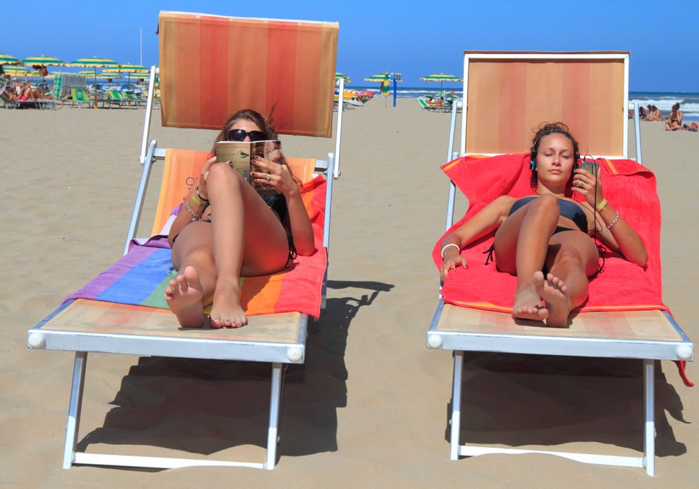 Rimini - Strand Am Strand chillst du nach partyreichen Nächten.