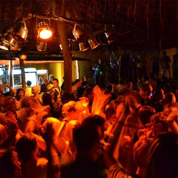 Beachbar Makarano Welcomeparty in der Beachbar Makarano