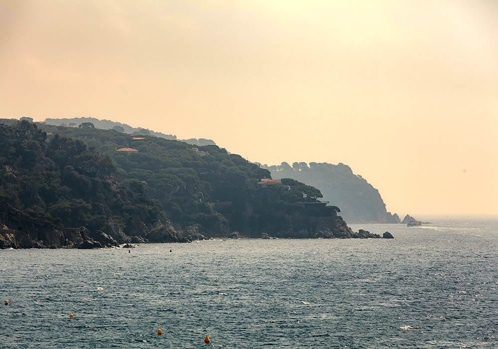Lloret - Küstenlandschaft Enjoy the wild coast in Lloret de Mar.