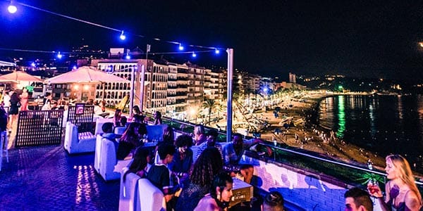La Carpa Bar über den Dächern Llorets