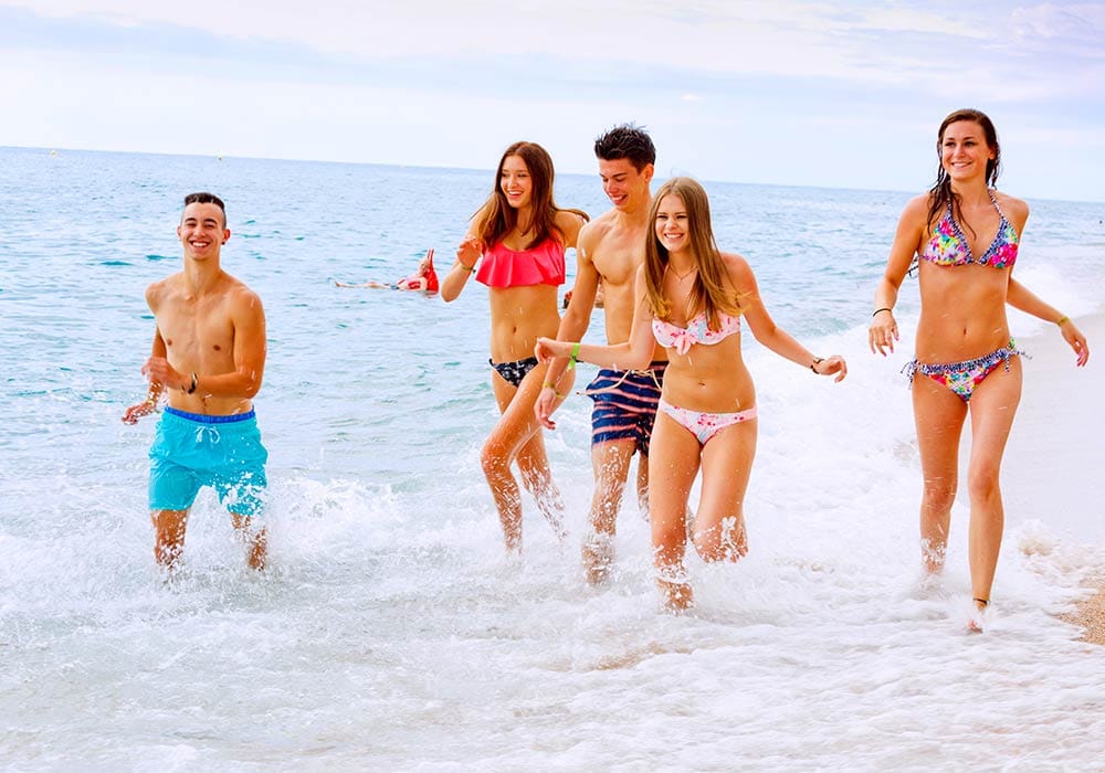 Beachaction Power dich tagsüber an unserem Beachpoint aus.