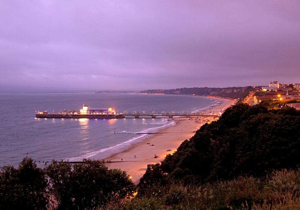 Bournemouth Bournemouth hat eine super lange Strandpromenade.