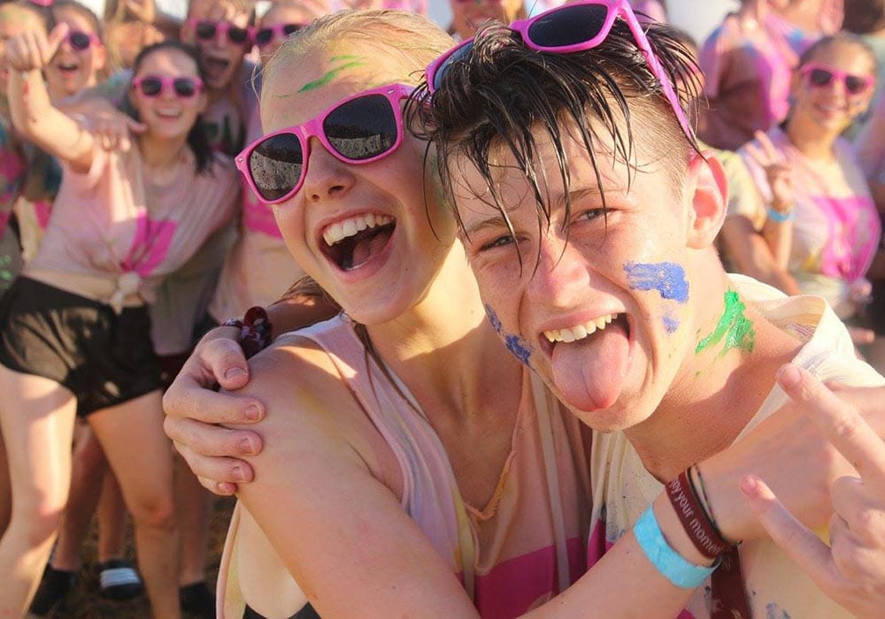 Tarquinia, Friendsclub - Holi Festival Alle zwei Wochen findet unser Holi-Festival statt. Vielleicht genau dann, wenn du da bist!