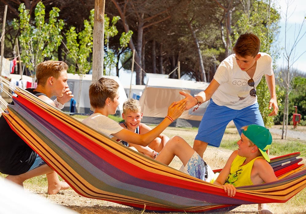Tarquinia, Friendsclub - Chillout Lounge Dein Chillout-Bereich mit Hängematten.