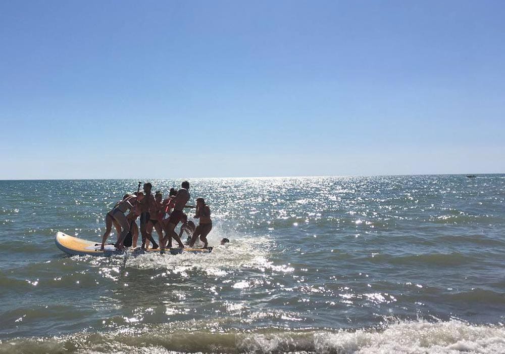 Tarquinia, Friendsclub - Strand Schon mal auf einem Stand-up-Paddle gestanden? Probier’s aus!